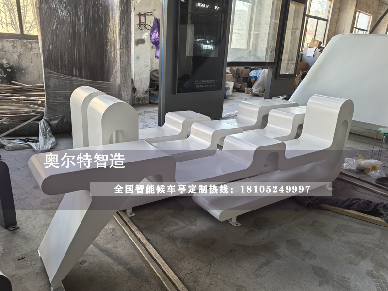 �F�����[܇ͣ��վ�ο͵�܇ͤ���a(ch��n)����